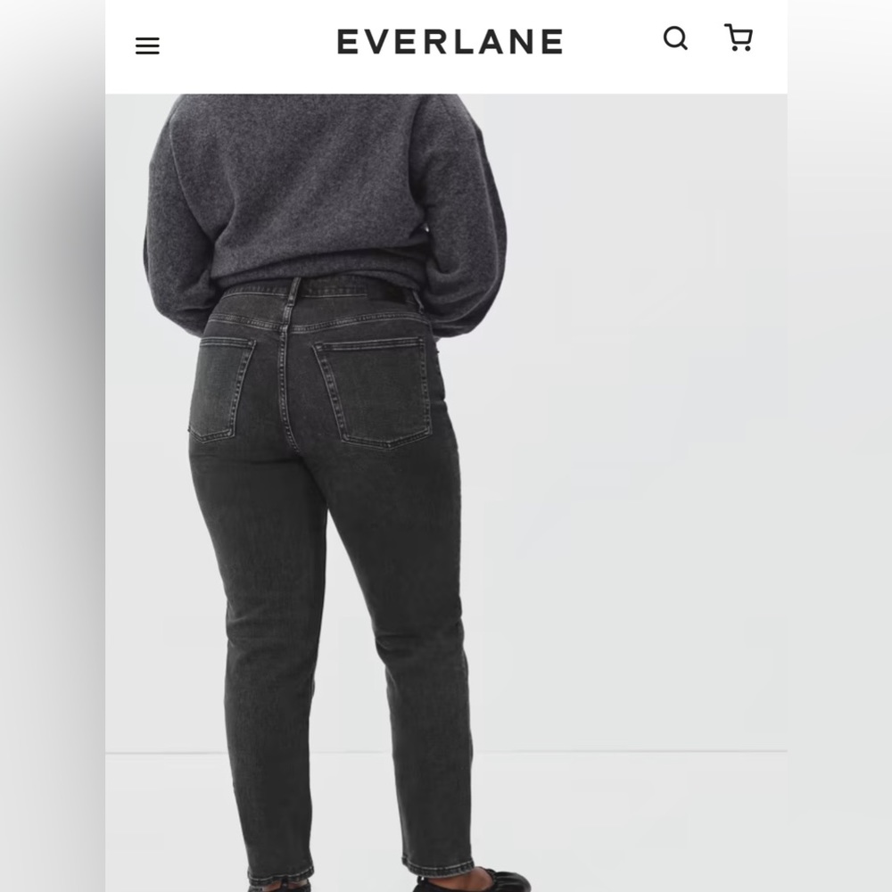 Everlane the Curvy Cheeky Straight Jean - Picture 2 of 5